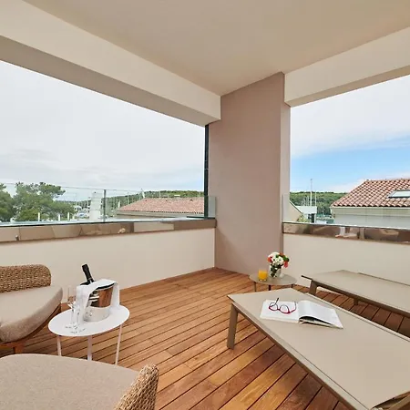 Ribarska Koliba Апарт-отель 4*