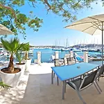 Ribarska Koliba Apartmanhotel 4*
