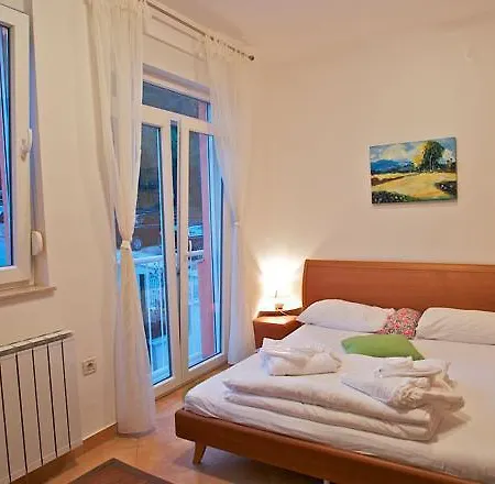 Ribarska Koliba 4* PUY