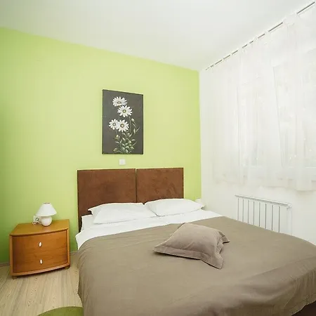 Ribarska Koliba Ξενοδοχείο με διαμερίσματα 4*